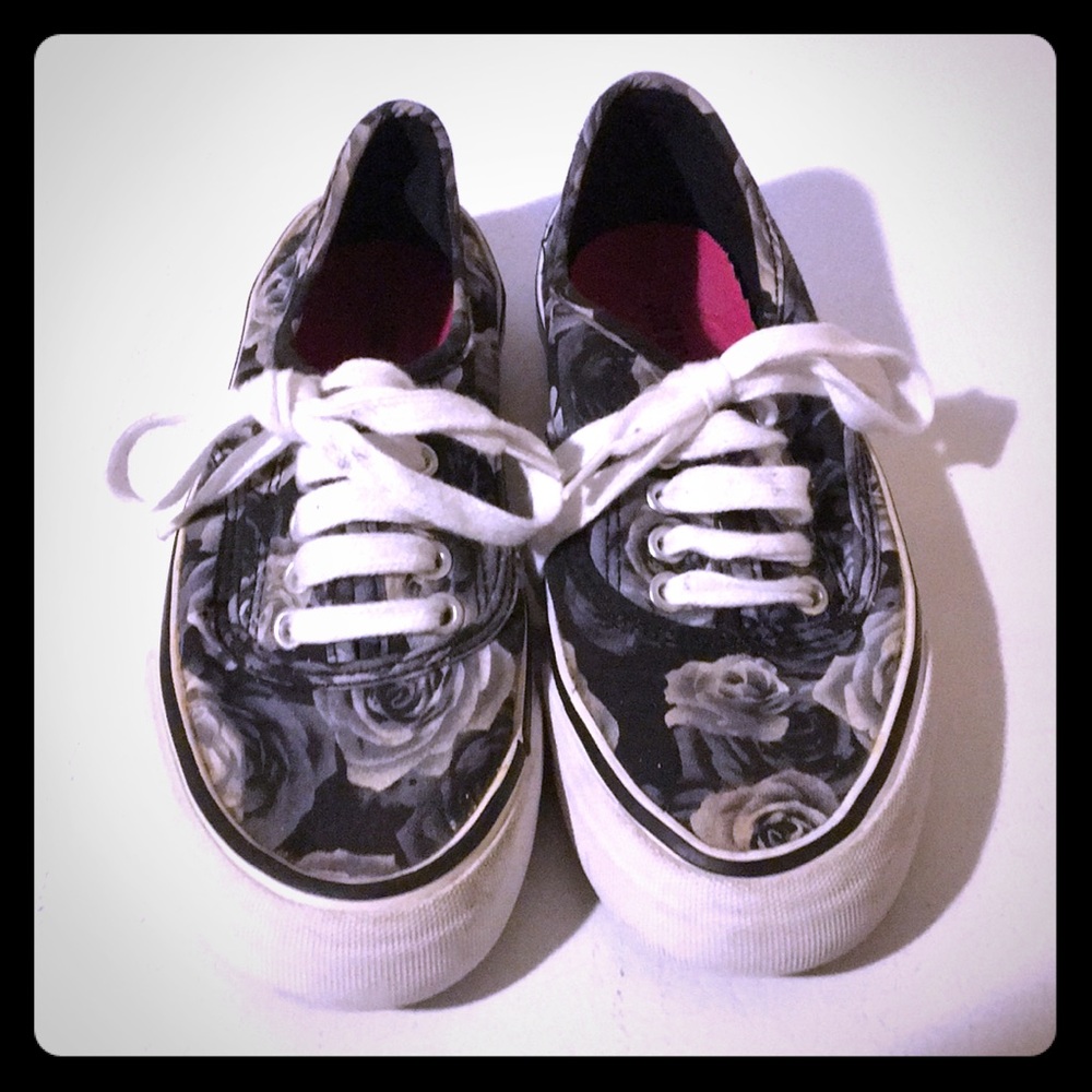 Joe Boxer stylish shoes!